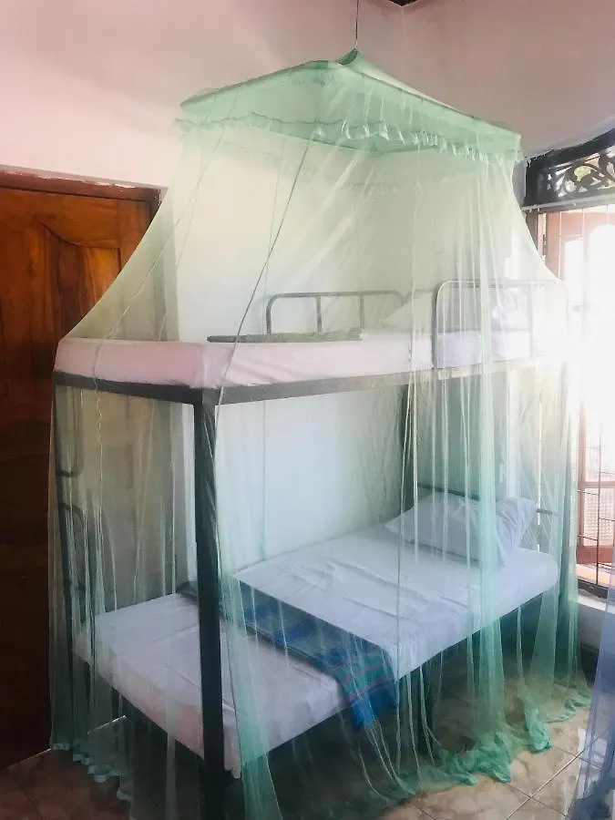 Sun Rise Hostel Negombo