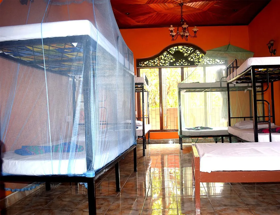 Sun Rise Hostel Negombo
